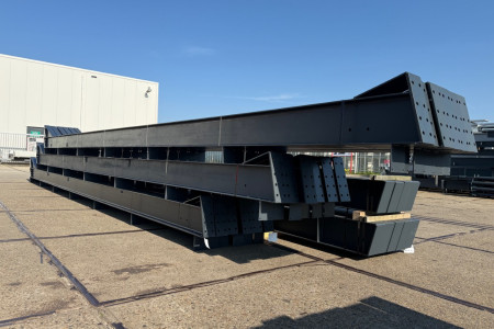 19.00 x 50.00m (950m²)